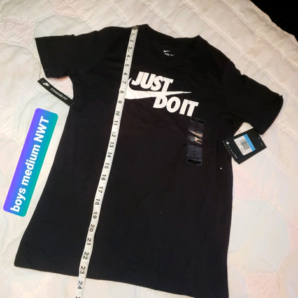 Boys Nike T Shirt